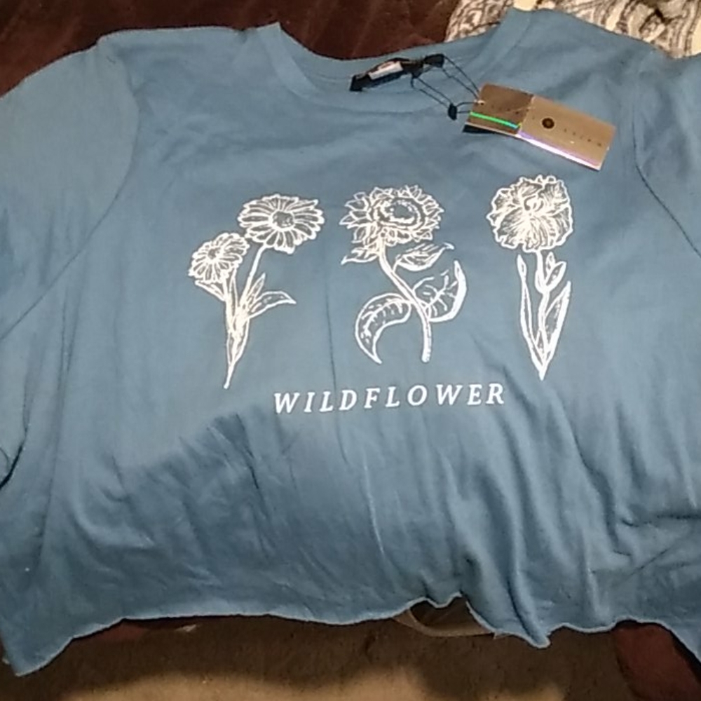 Brand new crop tshirt